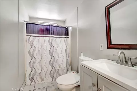 Bath - 18883 6th, Bloomington, CA 92316 photo 2 of 2