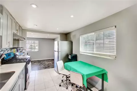 Kitchen - 18883 6th, Bloomington, CA 92316 photo 2 of 2