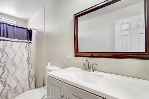 Bath - 18883 6th, Bloomington, CA 92316 photo 1 of 2
