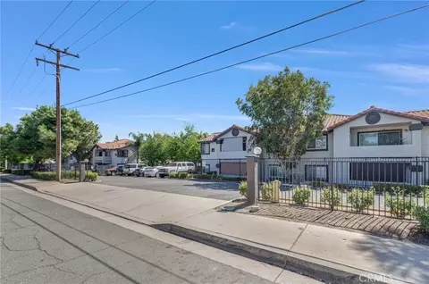 16377 Lakeshore #2B, Lake Elsinore, CA 92530