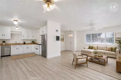 Living - 27390 6th St, Highland, CA 92346 photo 1 of 7