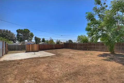 Exterior - 35045 Avenue C, Yucaipa, CA 92399 photo 5 of 12