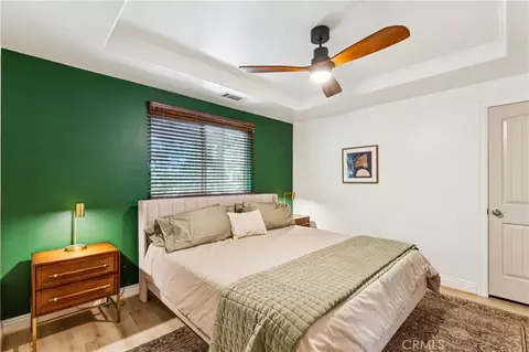 Bedroom - 26510 Placer, Lake Arrowhead, CA 92352 photo 4 of 5