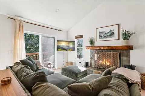 Living - 26510 Placer, Lake Arrowhead, CA 92352 photo 2 of 4