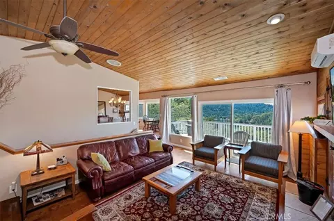 Living - 306 Darfo, Crestline, CA 92325 photo 3 of 5