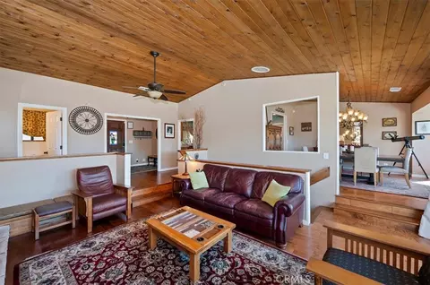Living - 306 Darfo, Crestline, CA 92325 photo 4 of 5