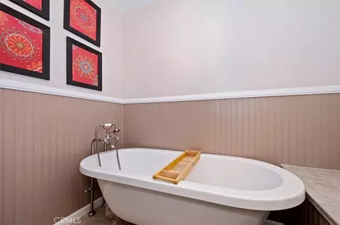 Bath - 306 Darfo, Crestline, CA 92325 photo 3 of 5