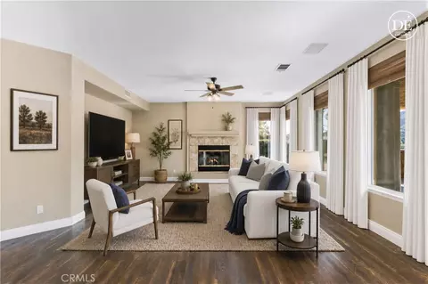 Living - 13797 Basil Ln, Yucaipa, CA 92399 photo 8 of 10