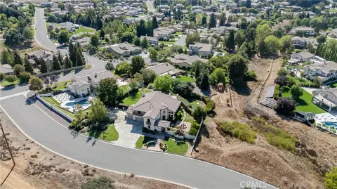 View/Area - 13797 Basil Ln, Yucaipa, CA 92399 photo 4 of 4