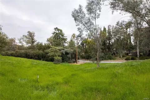1702 Dwight, Redlands, CA 92373 photo 4