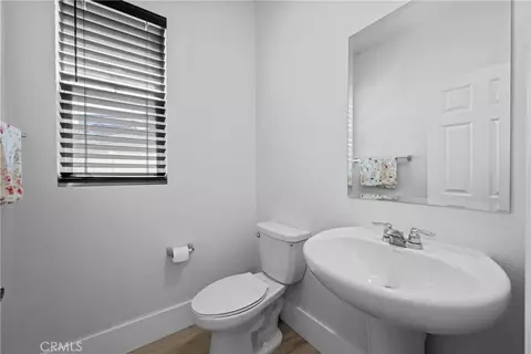 Entry Way - 21199 Old Gate Ct, Riverside, CA 92507 photo 9 of 10