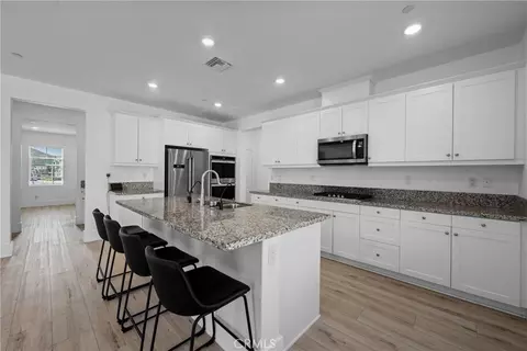 Entry Way - 21199 Old Gate Ct, Riverside, CA 92507 photo 2 of 10