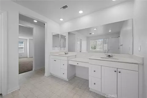 Entry Way - 21199 Old Gate Ct, Riverside, CA 92507 photo 8 of 10