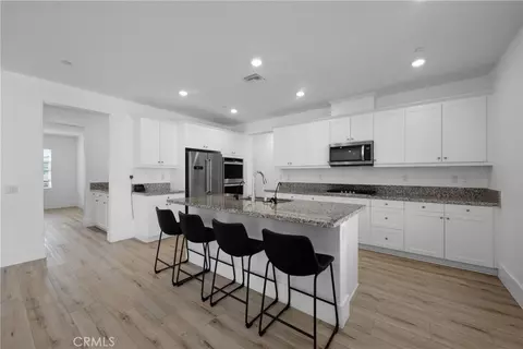 Entry Way - 21199 Old Gate Ct, Riverside, CA 92507 photo 1 of 10