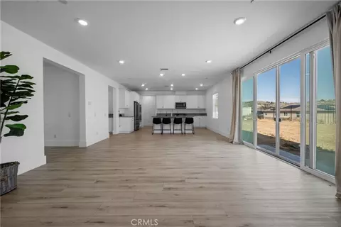 Living - 21199 Old Gate Ct, Riverside, CA 92507 photo 4 of 10
