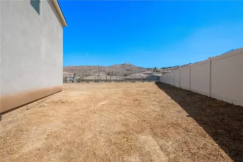 Exterior - 21199 Old Gate Ct, Riverside, CA 92507 photo 5 of 12
