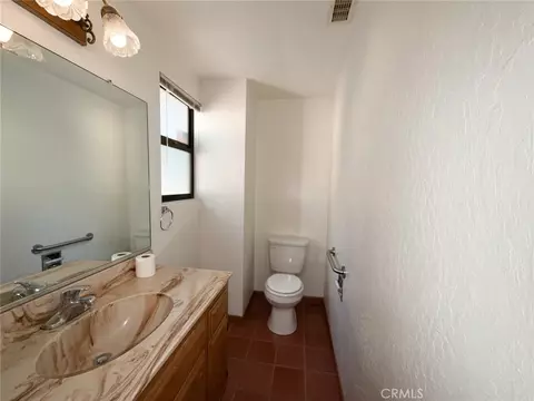 Bath - 25075 Basel, Crestline, CA 92325 photo 1 of 3