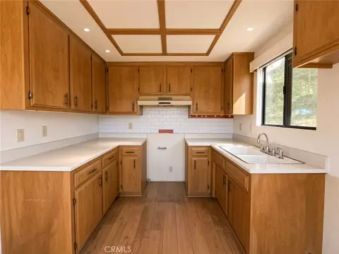 Kitchen - 25075 Basel, Crestline, CA 92325 photo 1 of 1