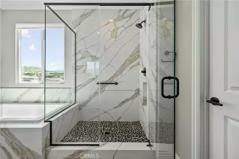 Bath - 11313 Atlas Ct, Corona, CA 92883 photo 4 of 7
