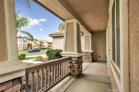 Exterior - 6860 Edinburgh Rd, Eastvale, CA 92880 photo 3 of 7