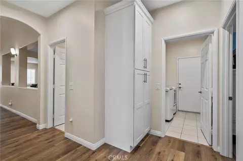 Entry Way - 6860 Edinburgh Rd, Eastvale, CA 92880 photo 6 of 8