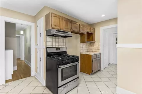 Entry Way - 618 Cypress Cir, Redlands, CA 92373 photo 2 of 2
