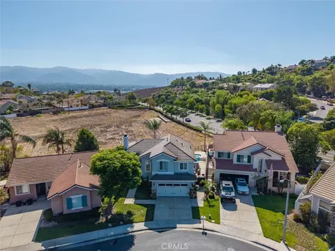 View/Area - 712 Shaffer St, Corona, CA 92879 photo 1 of 13