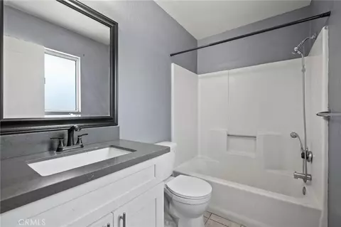 Bath - 9891 3rd Ave, Hesperia, CA 92345 photo 1 of 3