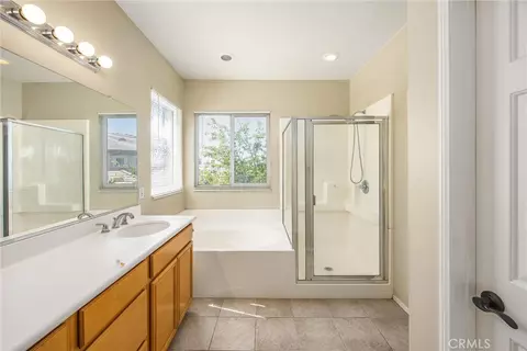 Bath - 1570 Thunderbird, Beaumont, CA 92223 photo 3 of 3