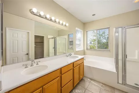 Bath - 1570 Thunderbird, Beaumont, CA 92223 photo 2 of 3