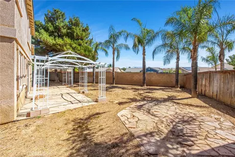Exterior - 1570 Thunderbird, Beaumont, CA 92223 photo 7 of 10