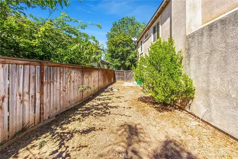 Exterior - 1570 Thunderbird, Beaumont, CA 92223 photo 6 of 10