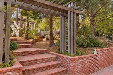 Exterior - 29682 Hook Crk, Cedar Glen, CA 92321 photo 13 of 25