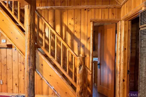 Entry Way - 29682 Hook Crk, Cedar Glen, CA 92321 photo 3 of 3