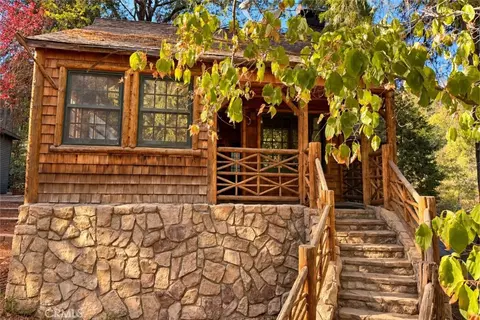 Exterior - 29682 Hook Crk, Cedar Glen, CA 92321 photo 3 of 25