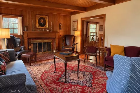 Living - 29682 Hook Crk, Cedar Glen, CA 92321 photo 1 of 4