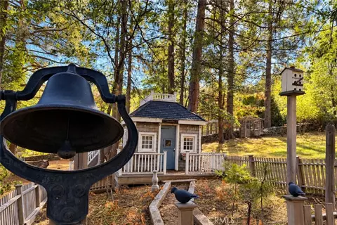 Exterior - 29682 Hook Crk, Cedar Glen, CA 92321 photo 22 of 25
