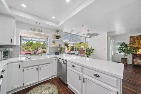 Kitchen - 30126 Corte Carrizo, Temecula, CA 92591 photo 3 of 4