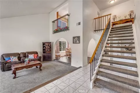 Entry Way - 6801 Rycroft Dr, Riverside, CA 92506 photo 3 of 5