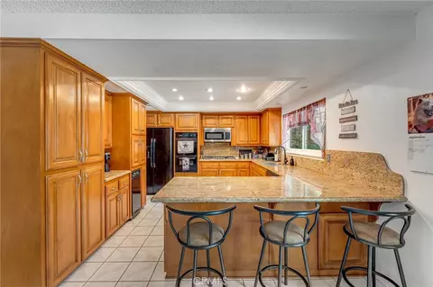 Kitchen - 6801 Rycroft Dr, Riverside, CA 92506 photo 2 of 6