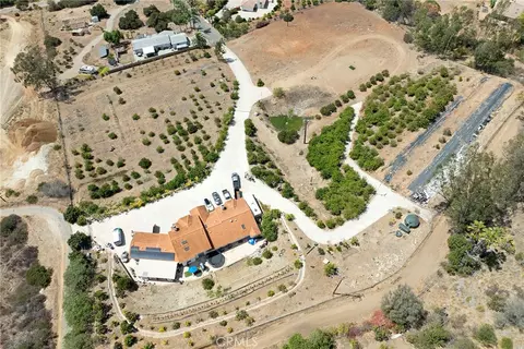 View/Area - 525 Stewart Canyon Rd, Fallbrook, CA 92028 photo 3 of 6