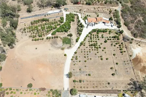 View/Area - 525 Stewart Canyon Rd, Fallbrook, CA 92028 photo 4 of 6