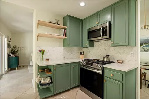 Kitchen - 79690 Iris Ct, La Quinta, CA 92253 photo 2 of 3