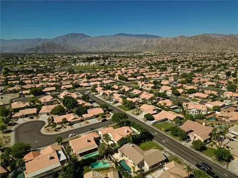 View/Area - 79690 Iris Ct, La Quinta, CA 92253 photo 2 of 2