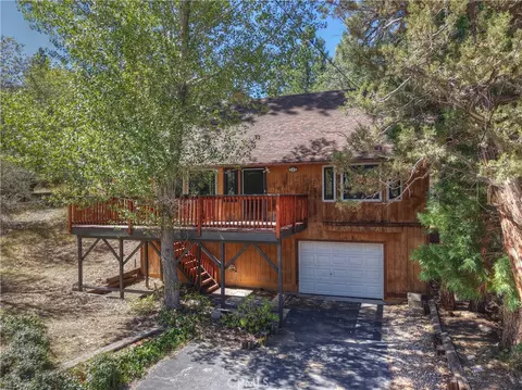 Exterior - 248 Vista Ave, Sugarloaf, CA 92386 photo 9 of 10