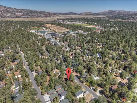 View/Area - 248 Vista Ave, Sugarloaf, CA 92386 photo 2 of 3