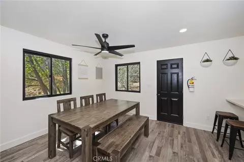 Dining - 248 Vista Ave, Sugarloaf, CA 92386 photo 1 of 3