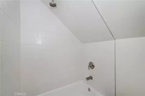 Bath - 248 Vista Ave, Sugarloaf, CA 92386 photo 2 of 2