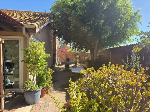 Exterior - 2627 Tundar Cir, Corona, CA 92879 photo 6 of 9