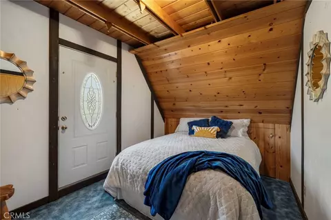 Bedroom - 1700 S Way, Lake Arrowhead, CA 92352 photo 6 of 7